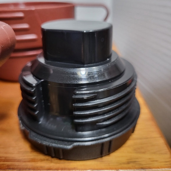 Vintage Tim Hortons 1 Litre Thermos with 2 Drinking Cups - Picture 10 of 16